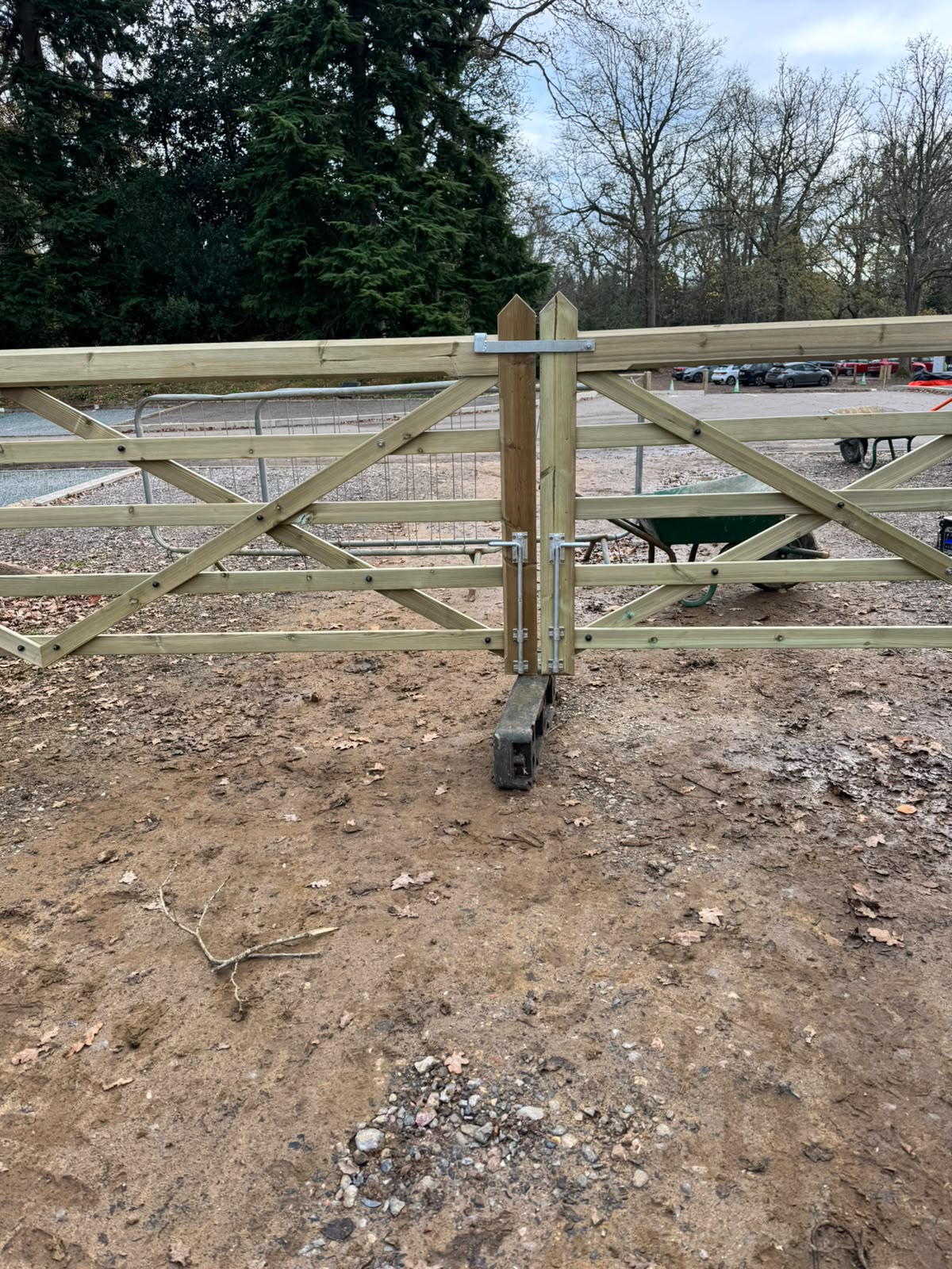 Pair of five-bar gates fitted to a driveway entrance
